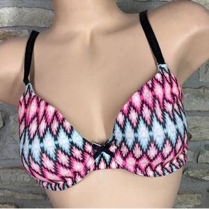 34D Victoria Secret Bra NWT